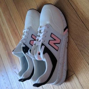 NWT New Balance Lifestyle Mode De Vie Sneakers
